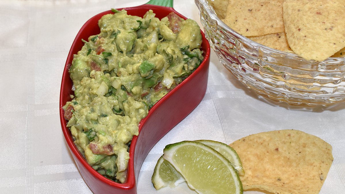 Authentic Tableside Guacamole - Zigeze