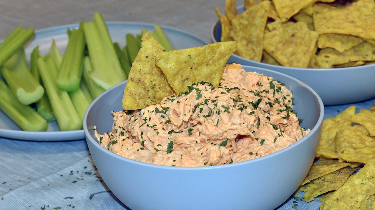 Buffalo Chicken Dip - Zigeze