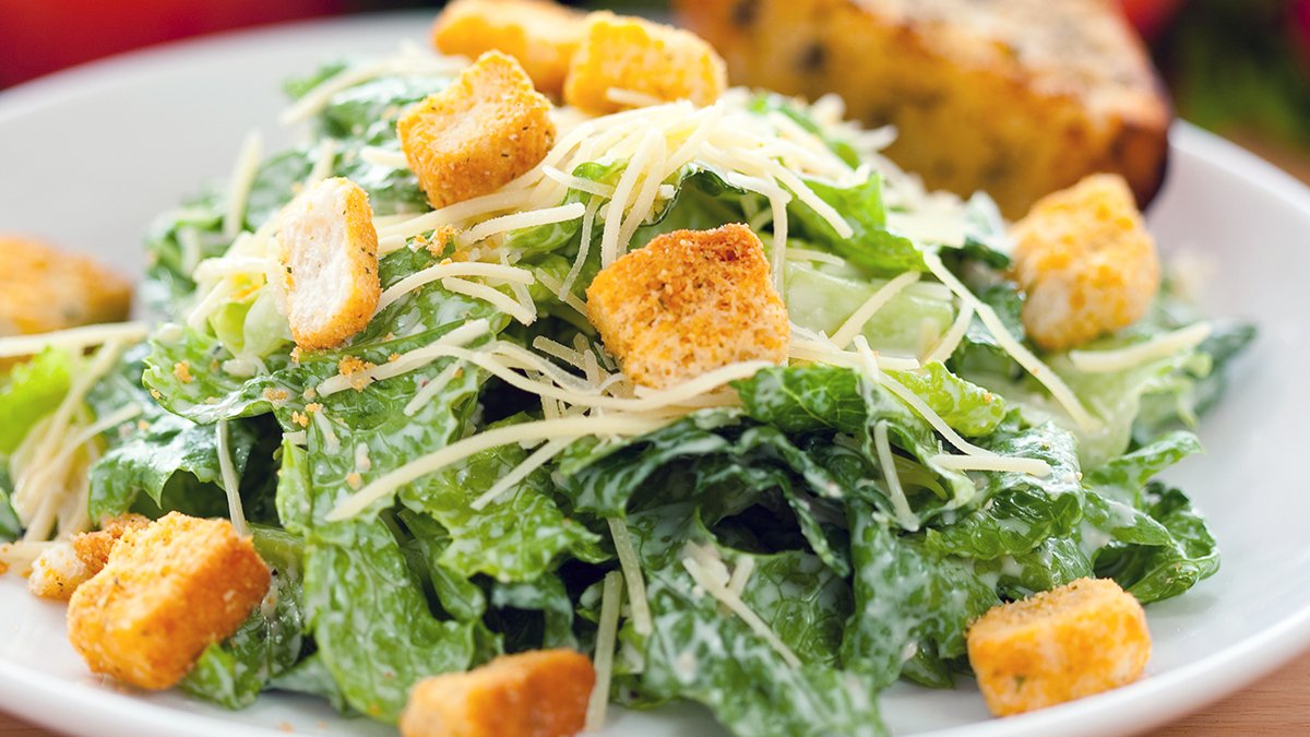 Classic Caesar Salad - Zigeze