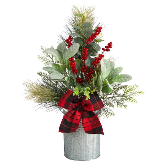 20" Winter Greenery with Pines and Berries | Zigeze