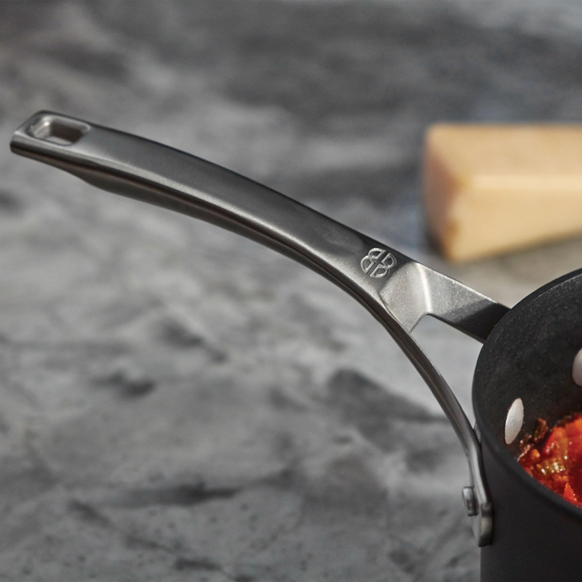 Calphalon Signature Nonstick 2 - Quart Saucepan | Zigeze