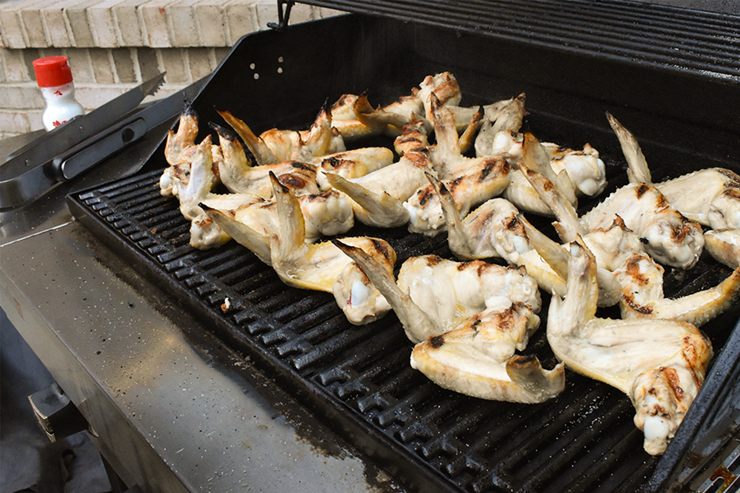Chicken Wings on the Grill
